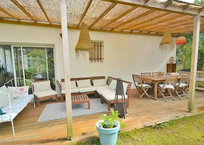 Maison Basque Avec Jardin Bidart